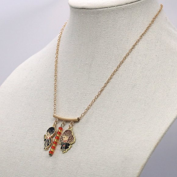 Harry Potter theme necklace with figurine included. - Picture 3 of 4